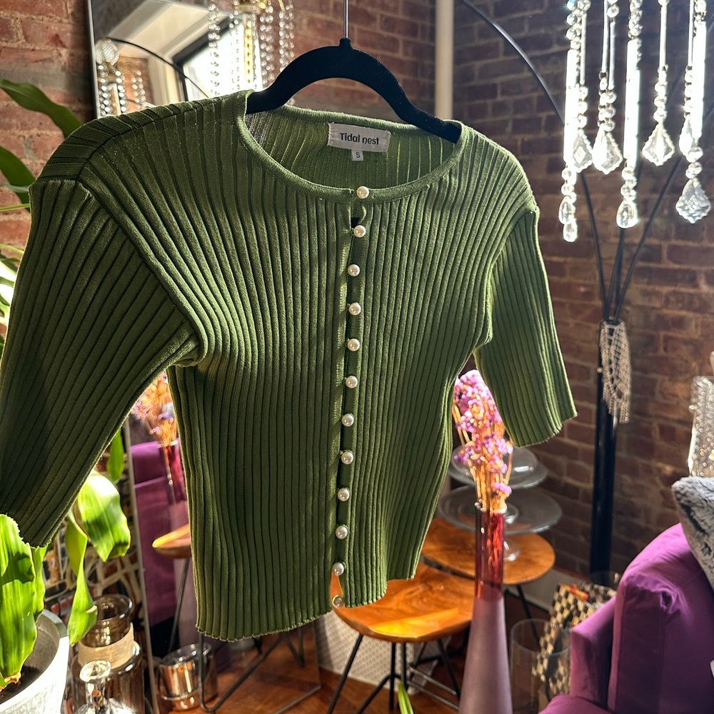 Never worn pearl blouse size small